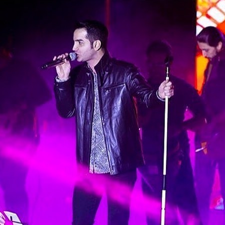 محسن یگانه نمی‌زارم خسته شی