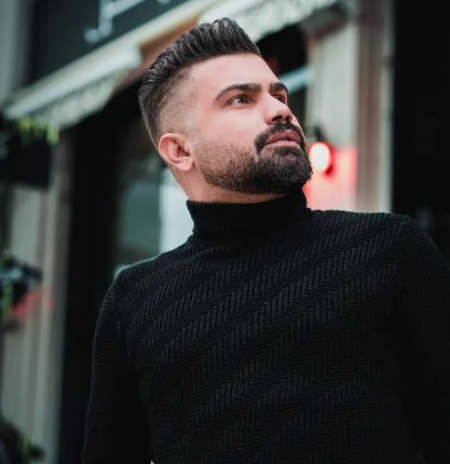 دانلود آهنگ جدید فرهاد جهانگیری عاشقم ولی چیو هیشتمه جا